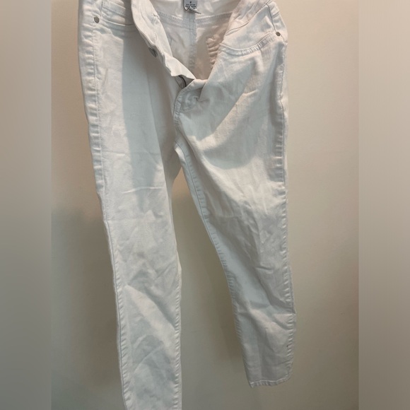 White skinny jeans, d. Jeans, size 6 - Picture 1 of 2